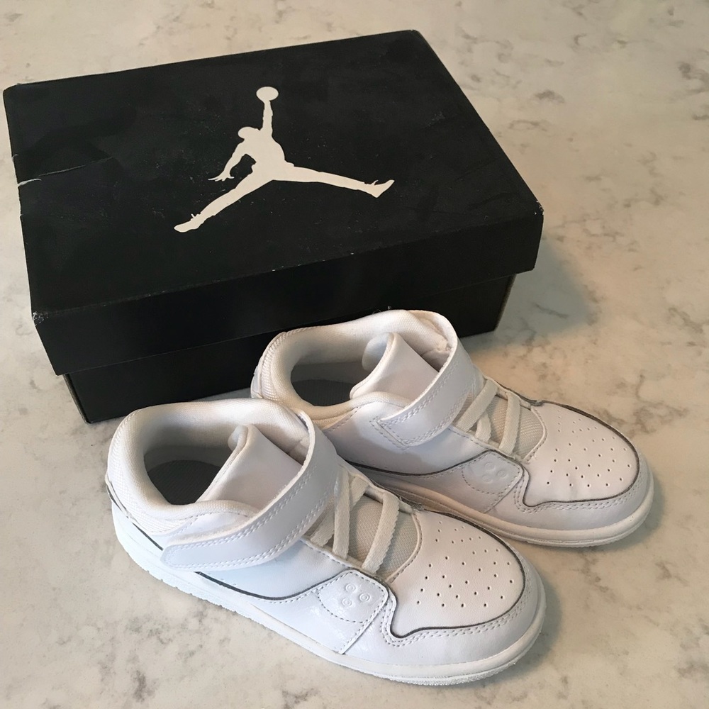 NEW * All white Jordan Flight sneakers